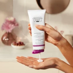 Christophe Robin Color Shield Mask With Camu-Camu Berries -Promos Beau Lisse Boutique christophe robin color shield mask with camu camu berries masque nourrissant cheveux pour cheveux colores et meches 4