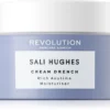 Revolution Skincare X Sali Hughes Cream Drench -Promos Beau Lisse Boutique revolution skincare x sali hughes cream drench creme hydratante pour peaux seches