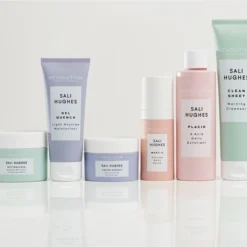 Revolution Skincare X Sali Hughes Cream Drench -Promos Beau Lisse Boutique revolution skincare x sali hughes cream drench creme hydratante pour peaux seches 4