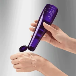 Shu Uemura Yūbi Blonde Shampoo -Promos Beau Lisse Boutique shu uemura yubi blonde shampoo shampoing brillance pour cheveux blonds et gris 2