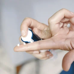 Uriage Age Protect Firming Smoothing Day Cream 6 Uriage Age Protect Firming Smoothing Day Cream -Promos Beau Lisse Boutique uriage age protect firming smoothing day cream creme de jour raffermissante anti rides 1